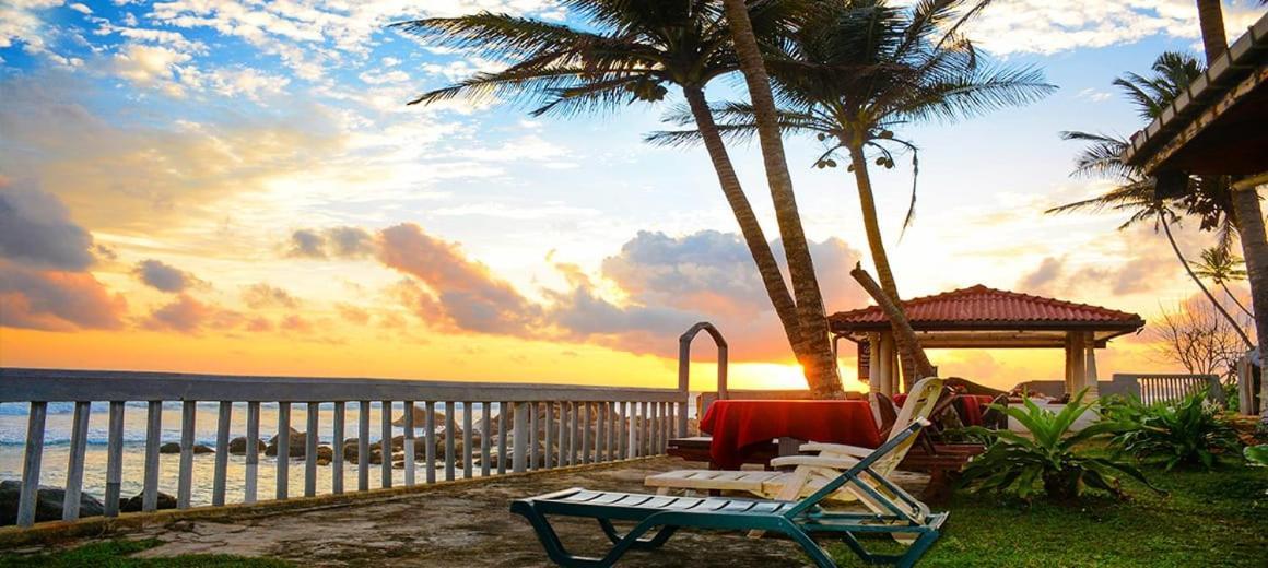 Shanthi Beach Resort Unawatuna Exterior foto
