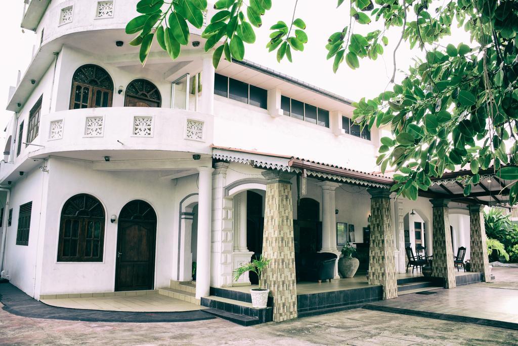 Shanthi Beach Resort Unawatuna Exterior foto