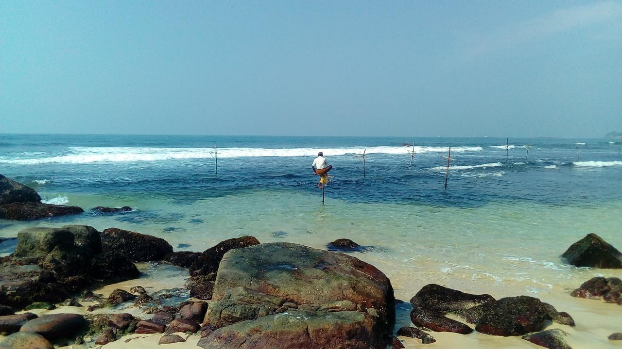 Shanthi Beach Resort Unawatuna Exterior foto