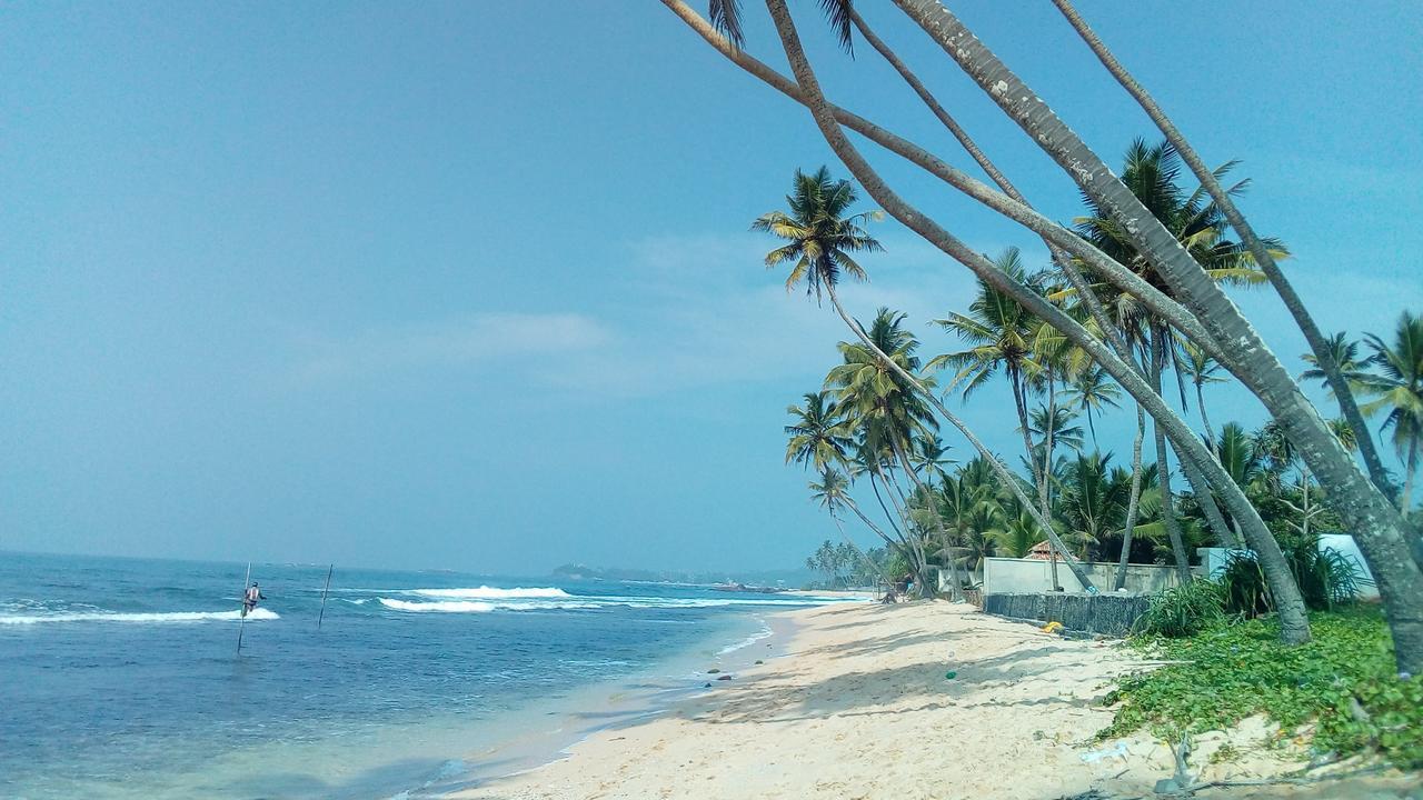 Shanthi Beach Resort Unawatuna Exterior foto
